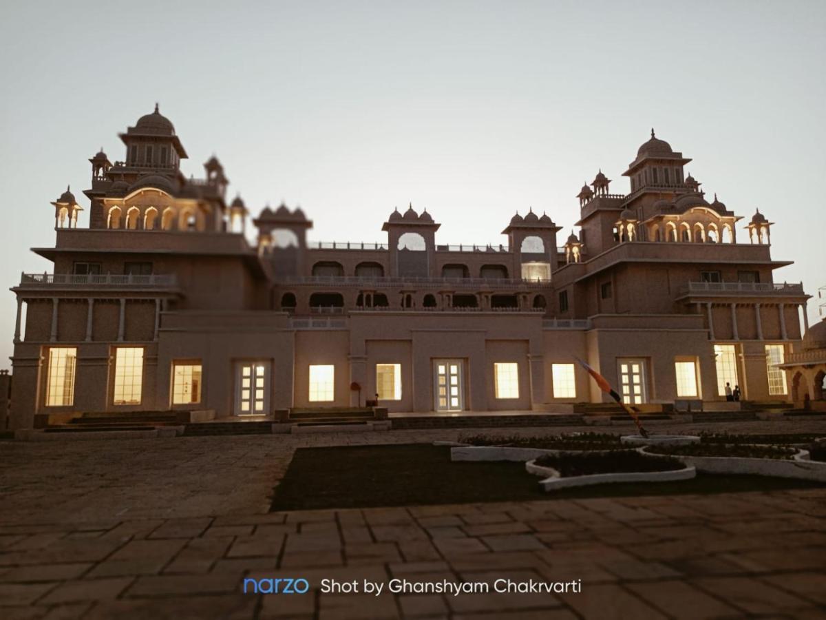 The Utopia Resort Sanchi Bagian luar foto