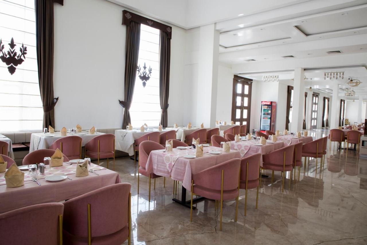 The Utopia Resort Sanchi Bagian luar foto