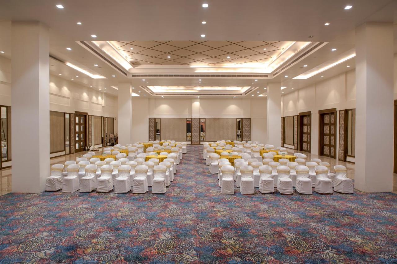 The Utopia Resort Sanchi Bagian luar foto