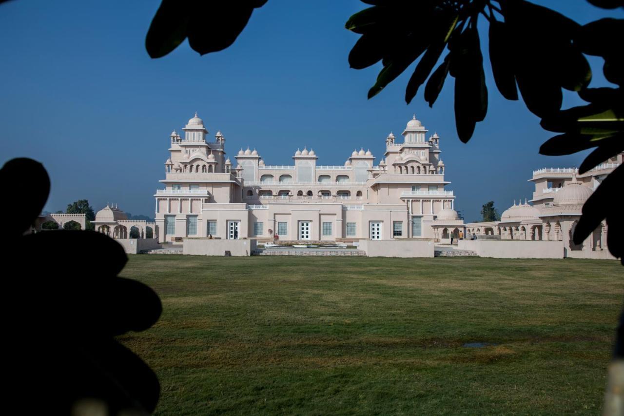 The Utopia Resort Sanchi Bagian luar foto