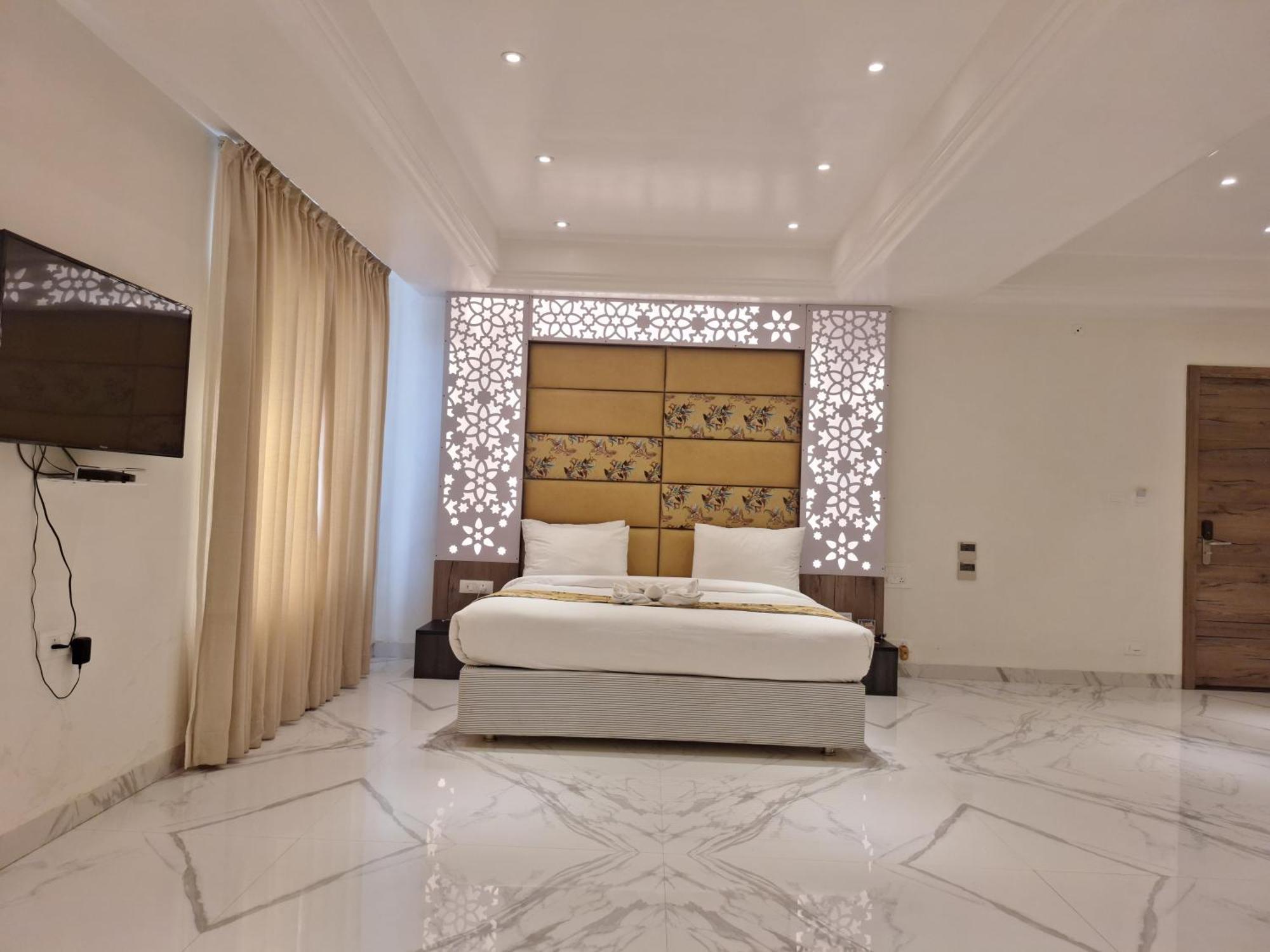 The Utopia Resort Sanchi Bagian luar foto