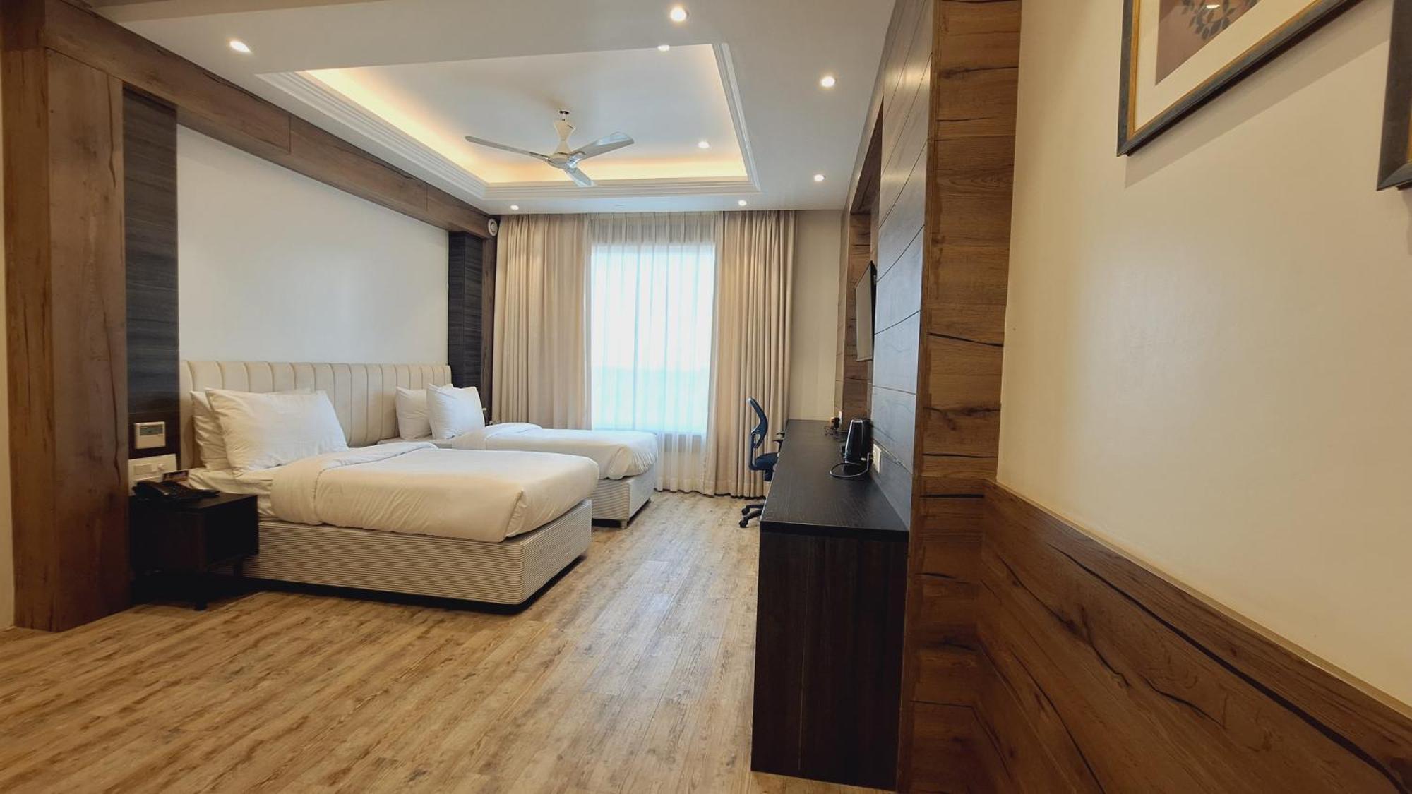 The Utopia Resort Sanchi Bagian luar foto