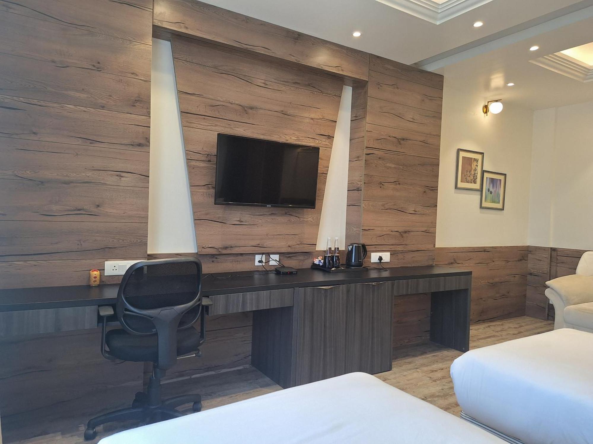 The Utopia Resort Sanchi Bagian luar foto