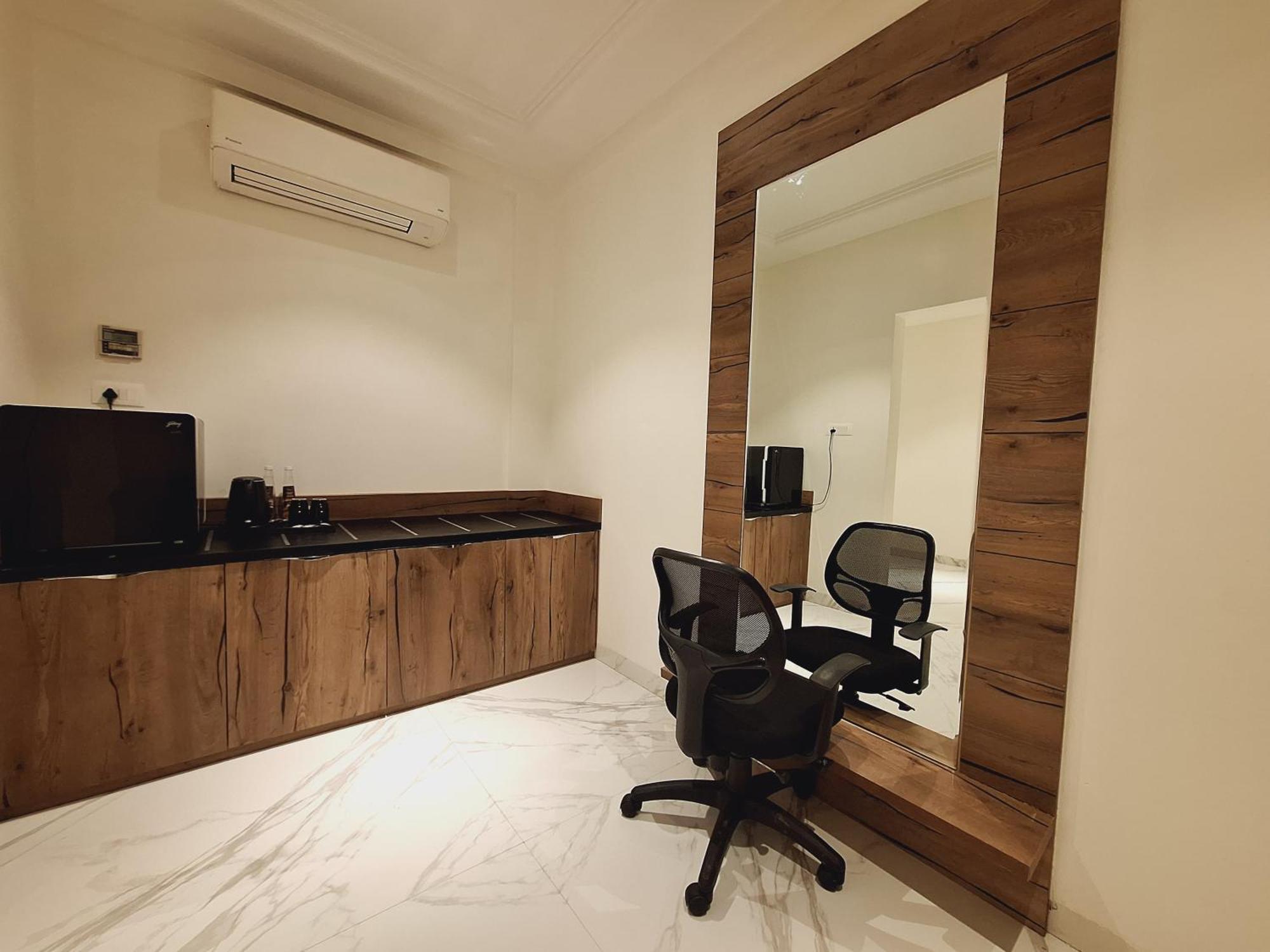 The Utopia Resort Sanchi Bagian luar foto