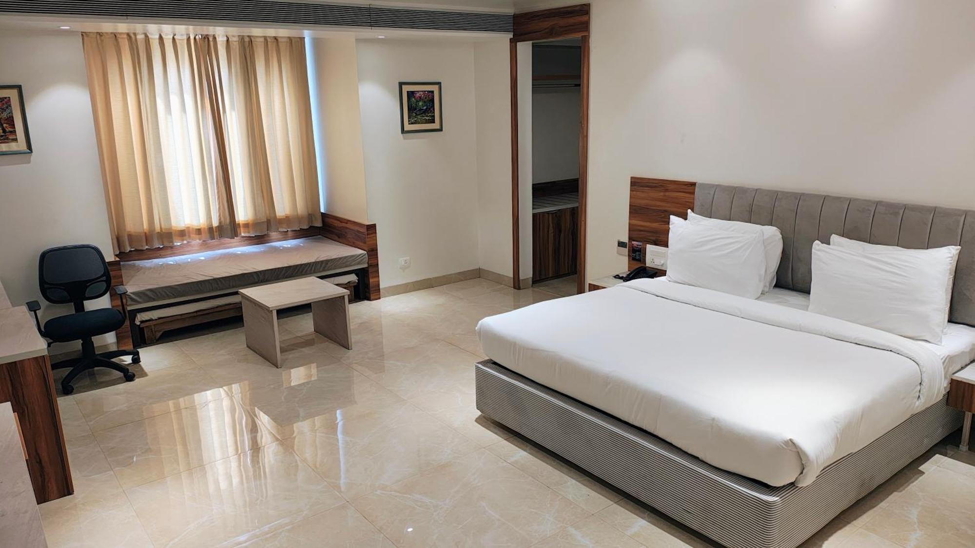 The Utopia Resort Sanchi Bagian luar foto